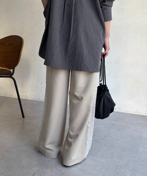 Jena espace merveilleux(ジェナ エスパスメルヴェイユ)の「サイドレースラインパンツ(その他パンツ・レディース・ベージュ/チャコールグレー・FREE)」の14枚目の写真