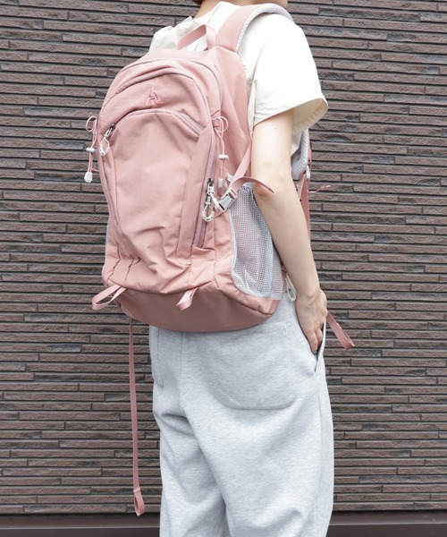 Alum'(アルム)の「【韓国風/ゴープコア】くすみカラー メッシュポケット ビッグバックパック(バックパック/リュック・レディース・ブラック/ピンク/ブルー・FREE)」の13枚目の写真