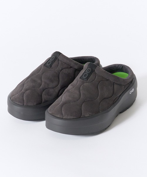 OOFOS(ウーフォス)の「OOFOS/ウーフォス OOcOOzie Platform Posh Mule リカバリーバックレスミュール サンダル スエード スポーツ アウトドア メンズ 2026年秋冬(サンダル・レディース・ブラック・23cm/24cm/25cm)」の11枚目の写真