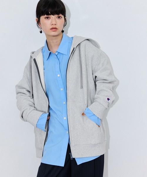Champion(チャンピオン)の「【Champion for ADAM ET ROPE'】別注ZIP HOODIE(パーカー・レディース・ライトグレー/サックスブルー/ブラウン/ブラック・FREE)」の2枚目の写真