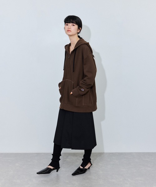 Champion(チャンピオン)の「【Champion for ADAM ET ROPE'】別注ZIP HOODIE(パーカー・レディース・ライトグレー/サックスブルー/ブラウン/ブラック・FREE)」の19枚目の写真