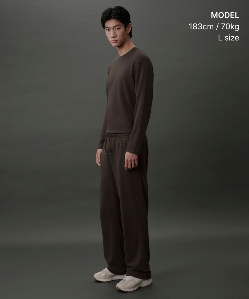 MUSINSA STANDARD（ムシンサスタンダード）の「[リカバリー] 長袖パンツセット [ブラウン]（Tシャツ/カットソー・レディース・その他・MEDIUM/LARGE/X-LARGE/2XL）」の2枚目の写真