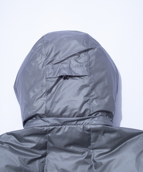 F/CE. （エフシーイー）の「F/CE. PERTEX MINIMAL PADDING PARKA 2.0 / エフシーイー パーテックス ミニマル パディング パーカー 2.0（ダウンジャケット/コート・メンズ・ブラック/グレー・SMALL/MEDIUM/LARGE）」の4枚目の写真