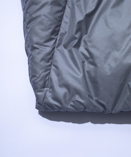 F/CE. （エフシーイー）の「F/CE. PERTEX MINIMAL PADDING PARKA 2.0 / エフシーイー パーテックス ミニマル パディング パーカー 2.0（ダウンジャケット/コート・メンズ・ブラック/グレー・SMALL/MEDIUM/LARGE）」の20枚目の写真