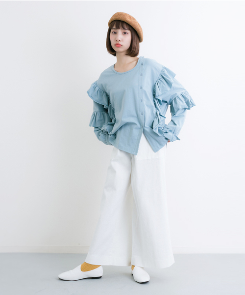 MERLOT（メルロー）の「ラッフルフリル前ボタントップス9129（シャツ/ブラウス・レディース・チャコールグレー/アイボリー/ライトブルー/ピンク・FREE）」の11枚目の写真