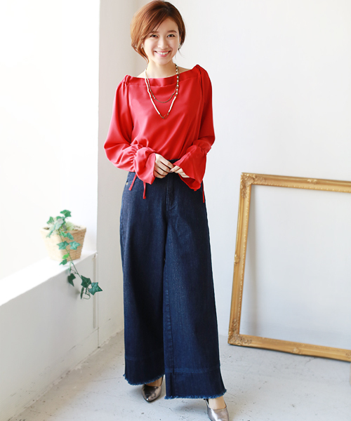 REAL CUBE(リアルキューブ)の「キャンディスリーブオフショルダーブラウス(シャツ/ブラウス・レディース・オフホワイト/ブルー/レッド/ベージュ/マスタード/カーキ/ダークグリーン/ダークオレンジ/ボルドー・M)」の20枚目の写真