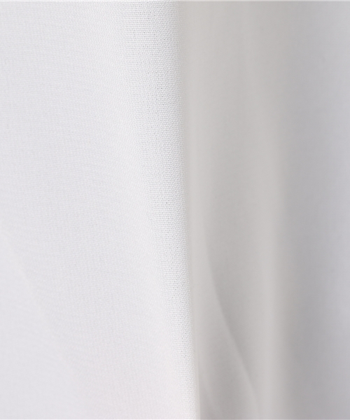 REAL CUBE(リアルキューブ)の「キャンディスリーブオフショルダーブラウス(シャツ/ブラウス・レディース・オフホワイト/ブルー/レッド/ベージュ/マスタード/カーキ/ダークグリーン/ダークオレンジ/ボルドー・M)」の10枚目の写真