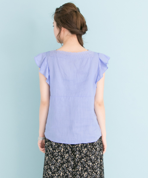 URBAN RESEARCH(アーバンリサーチ)の「UR Vネックレース付ラミーブラウス(シャツ/ブラウス・レディース・オフホワイト/ミント/サックスブルー・FREE)」の12枚目の写真