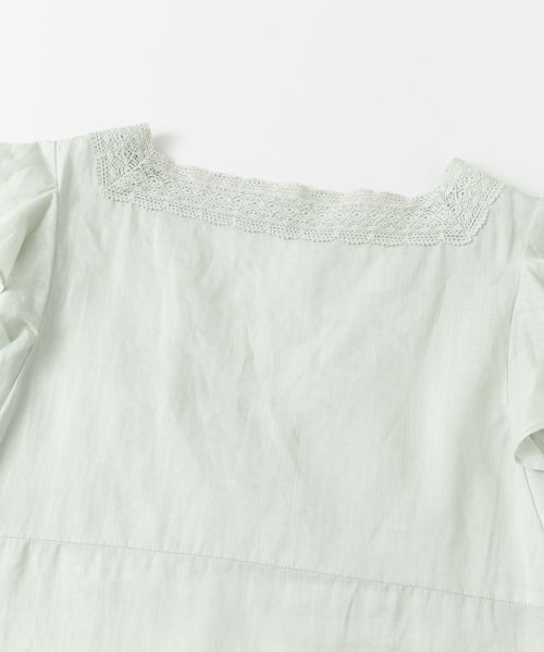 URBAN RESEARCH(アーバンリサーチ)の「UR Vネックレース付ラミーブラウス(シャツ/ブラウス・レディース・オフホワイト/ミント/サックスブルー・FREE)」の17枚目の写真