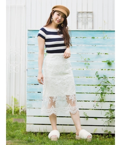 MERCURYDUO（マーキュリーデュオ）の「刺繍レースタイトスカート