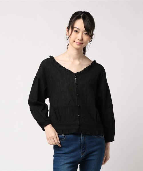 RAY CASSIN(レイカズン)の「Vネックバルーンスリーブ2WAYブラウス(シャツ/ブラウス・レディース・ブラック/カーキ/オフホワイト・FREE)」の7枚目の写真