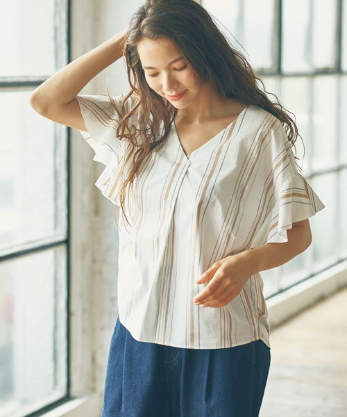 earth music&ecology（アースミュージックアンドエコロジー）の「・ストライプフレアスリーブVネックプルオーバー ●（シャツ/ブラウス・レディース・レッド/グリーン/ネイビー/ベージュ・FREE）」の16枚目の写真