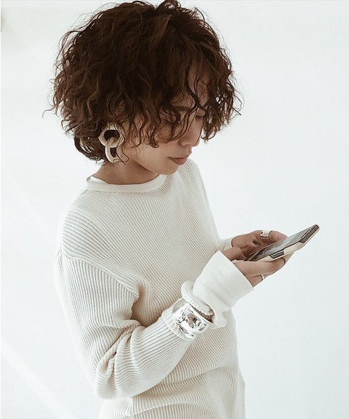 TODAYFUL(トゥデイフル)の「レザーリングピアス(ピアス(両耳用)・レディース・ブラック/ベージュ/キナリ・FREE)」の16枚目の写真