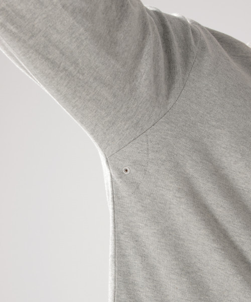 EVERLAST(スポーツ・ライフスタイル)（エバーラスト）の「【EVERLAST（エバーラスト)】別注　袖ロゴロングＴ（Tシャツ/カットソー・メンズ・ホワイト/ブラック/グレー・SMALL/MEDIUM/LARGE）」の12枚目の写真