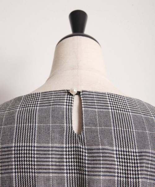 tocco closet(トッコ クローゼット)の「ウエストレース×グレンチェックマキシ丈ワンピース(ワンピース・レディース・ネイビー/レッド系その他・M)」の11枚目の写真