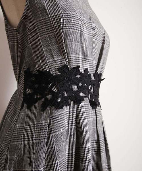 tocco closet(トッコ クローゼット)の「ウエストレース×グレンチェックマキシ丈ワンピース(ワンピース・レディース・ネイビー/レッド系その他・M)」の12枚目の写真