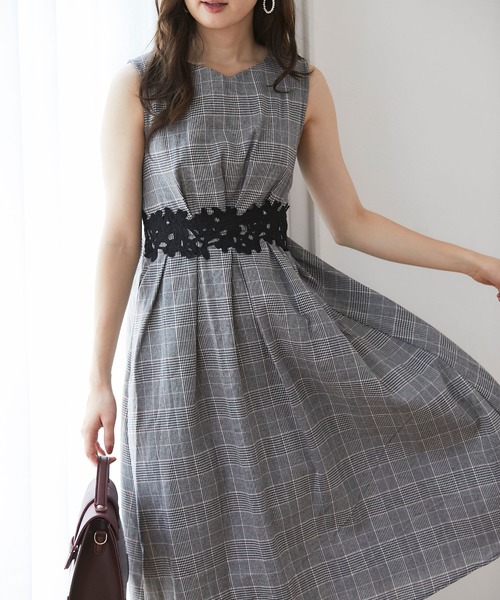 tocco closet(トッコ クローゼット)の「ウエストレース×グレンチェックマキシ丈ワンピース(ワンピース・レディース・ネイビー/レッド系その他・M)」の15枚目の写真