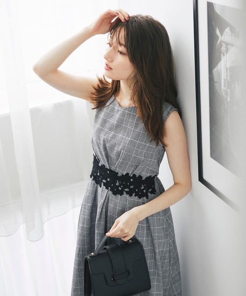 tocco closet(トッコ クローゼット)の「ウエストレース×グレンチェックマキシ丈ワンピース(ワンピース・レディース・ネイビー/レッド系その他・M)」の18枚目の写真