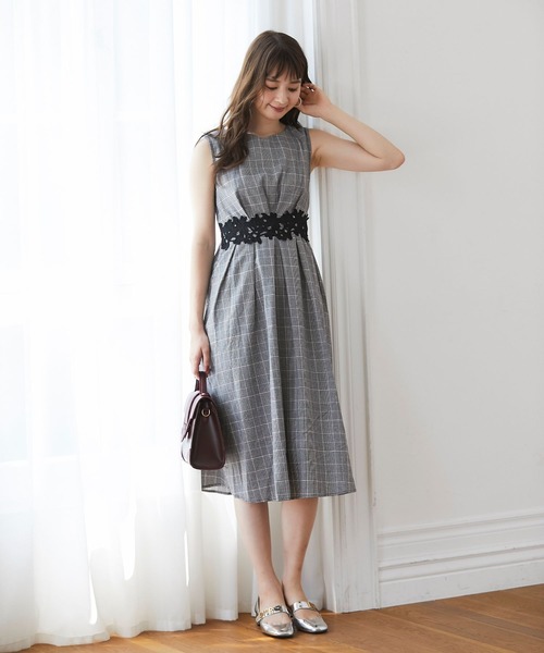 tocco closet(トッコ クローゼット)の「ウエストレース×グレンチェックマキシ丈ワンピース(ワンピース・レディース・ネイビー/レッド系その他・M)」の16枚目の写真