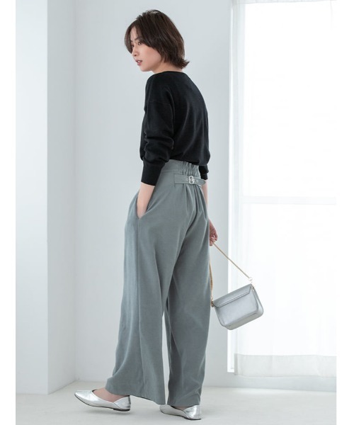 fifth（フィフス）の「シルキータッチVネックニット（ニット/セーター・レディース・ホワイト/ブラック/グレー/スモークピンク/ベージュ/ブルー・MEDIUM）」の19枚目の写真