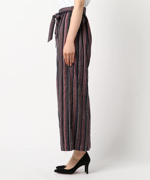 Libby&Rose(リビーアンドローズ)の「マルチストライプワイドパンツ(その他パンツ・レディース・ブラック/レッド/ブルー・FREE)」の4枚目の写真
