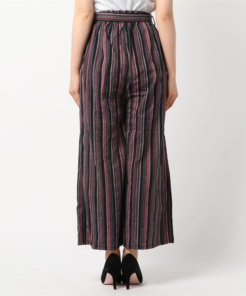 Libby&Rose(リビーアンドローズ)の「マルチストライプワイドパンツ(その他パンツ・レディース・ブラック/レッド/ブルー・FREE)」の5枚目の写真