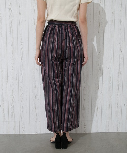 Libby&Rose(リビーアンドローズ)の「マルチストライプワイドパンツ(その他パンツ・レディース・ブラック/レッド/ブルー・FREE)」の9枚目の写真