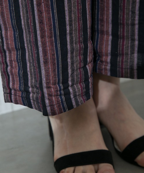 Libby&Rose(リビーアンドローズ)の「マルチストライプワイドパンツ(その他パンツ・レディース・ブラック/レッド/ブルー・FREE)」の6枚目の写真