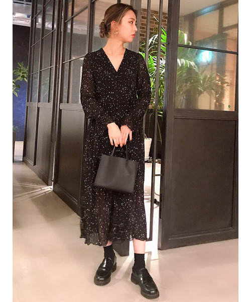ACYM(アシーム)の「Vintage dot long ワンピース(ワンピース・レディース・ブラック/アイボリー・FREE)」の3枚目の写真