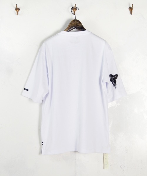 DECOY&CO.(デコイアンドシーオー)の「デコイアンドシーオー プリヴェイルTシャツ(Tシャツ/カットソー・メンズ・ブラック/ホワイト・MEDIUM/LARGE/X-LARGE)」の13枚目の写真