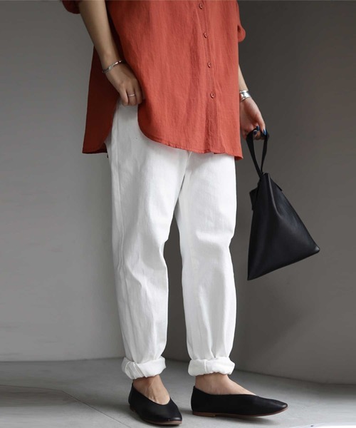 antiqua(アンティカ)の「カーブシルエットパンツ(デニムパンツ・レディース・チャコールグレー/ブラック/ベージュ/オフホワイト/グリーン系その他・S/M/L/XL/XS/XXL)」の12枚目の写真