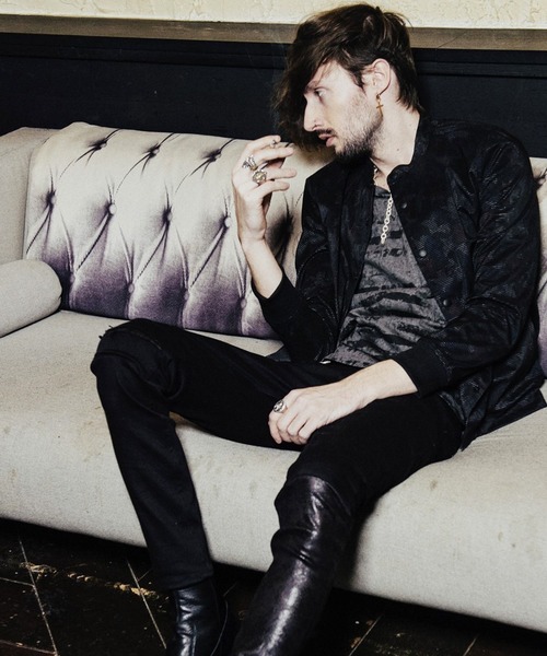 NO ID.(ノーアイディ)の「切替ストレッチデニムスキニーPT(デニムパンツ・メンズ・ブラック・1/2/3)」の2枚目の写真