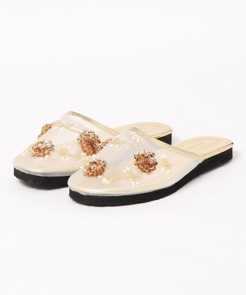 KOBE LETTUCE(コウベレタス)の「フラワーチュールフラットサンダル(サンダル・レディース・ブラック/シルバー/ゴールド/アイボリー/バーガンディー・S/M/L/LL)」の11枚目の写真