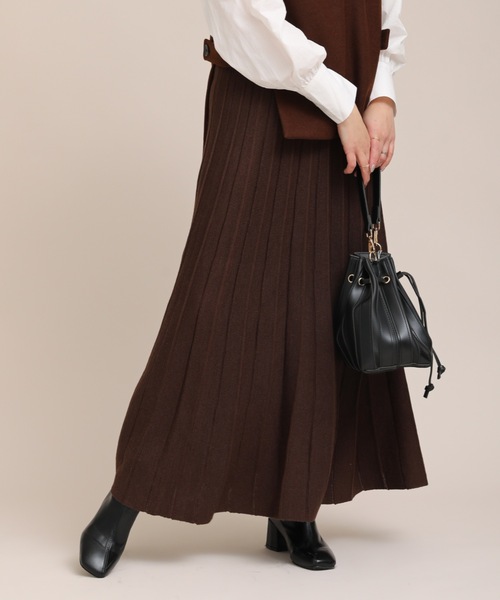 ap retro（アプレトロ）の「プリーツニットスカート【ZOZO限定アイテム】（スカート・レディース・ブラック/ベージュ/ブラウン/オフホワイト・FREE）」の3枚目の写真