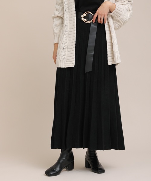 ap retro（アプレトロ）の「プリーツニットスカート【ZOZO限定アイテム】（スカート・レディース・ブラック/ベージュ/ブラウン/オフホワイト・FREE）」の2枚目の写真