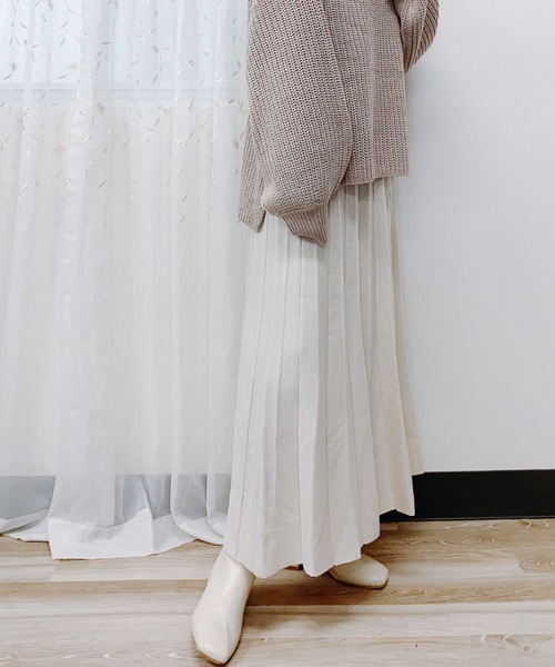 ap retro（アプレトロ）の「プリーツニットスカート【ZOZO限定アイテム】（スカート・レディース・ブラック/ベージュ/ブラウン/オフホワイト・FREE）」の7枚目の写真