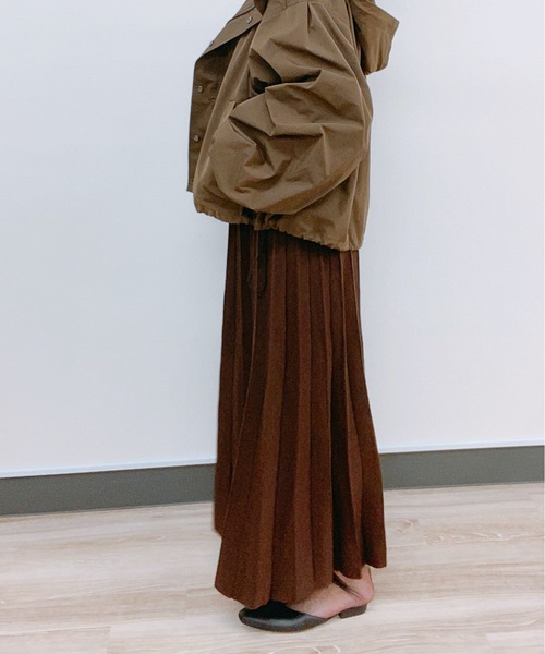 ap retro（アプレトロ）の「プリーツニットスカート【ZOZO限定アイテム】（スカート・レディース・ブラック/ベージュ/ブラウン/オフホワイト・FREE）」の15枚目の写真