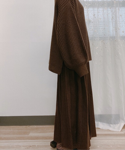 ap retro（アプレトロ）の「プリーツニットスカート【ZOZO限定アイテム】（スカート・レディース・ブラック/ベージュ/ブラウン/オフホワイト・FREE）」の14枚目の写真