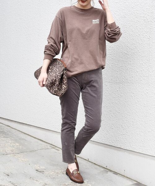 SHIPS(シップス)の「【WEB限定】GOODSPEED:ROBERTA BAYLEY ピグメントTEE◇(Tシャツ/カットソー・レディース・ブラウン/ベージュ・ONE SIZE)」の11枚目の写真