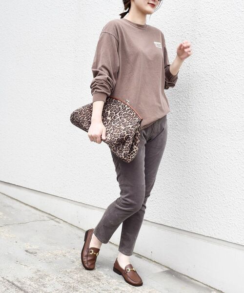 SHIPS(シップス)の「【WEB限定】GOODSPEED:ROBERTA BAYLEY ピグメントTEE◇(Tシャツ/カットソー・レディース・ブラウン/ベージュ・ONE SIZE)」の8枚目の写真