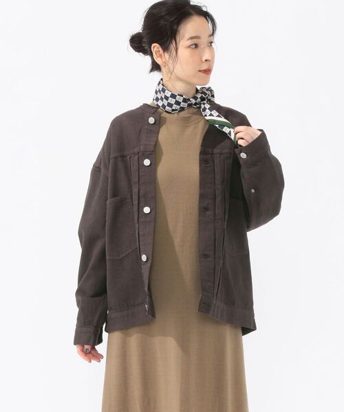 SHIPS（シップス）の「ガーメントダイGジャケット◇（デニムジャケット・レディース・ダークグレー/ナチュラル・38/36）」の11枚目の写真