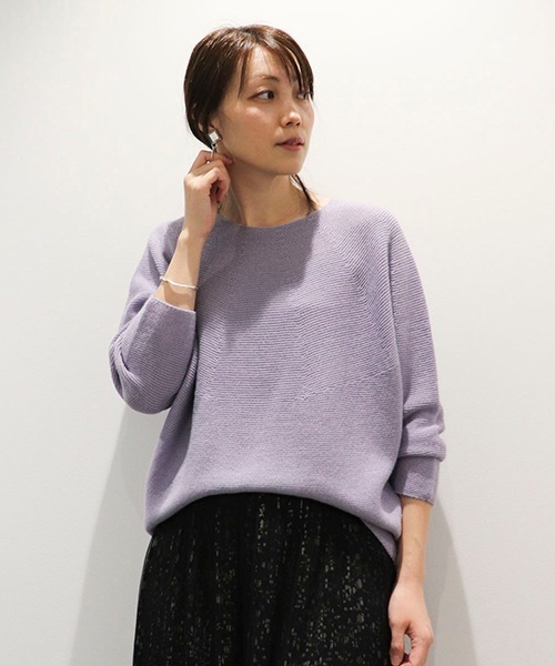 Comme Ca Mature(コムサマチュア)の「ホールガーメント(R) ニットプルオーバー(ニット/セーター・レディース・ベージュ/ブラウン/ワイン/チャコール/パープル・FREE)」の4枚目の写真