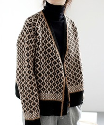 Girly Doll（ガーリードール）の「ドロップショルダー柄カーディガン（カーディガン/ボレロ）」