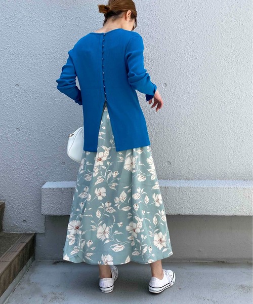 PICCIN（ピッチン）の「袖スリット後ボタンニット（ニット/セーター・レディース・ブラック/オフホワイト/ピンク/ブルー・M）」の6枚目の写真