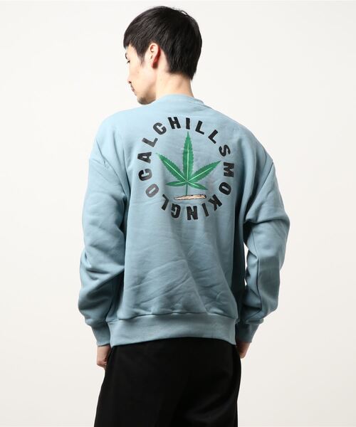 SPINNS（スピンズ）の「ゆったりシルエット リーフプリント裏毛スウェット（スウェット・メンズ・イエロー/ヘザーグレー/ブラック/ダークグリーン/ブルー・ONESIZE）」の8枚目の写真