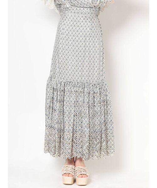 MERCURYDUO（マーキュリーデュオ）の「カットワーク刺繍タイルパターンスカート（スカート・レディース・ネイビー/グリーン・SMALL/MEDIUM）」の2枚目の写真
