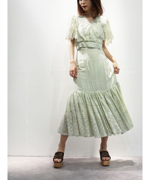 MERCURYDUO（マーキュリーデュオ）の「カットワーク刺繍タイルパターンスカート（スカート・レディース・ネイビー/グリーン・SMALL/MEDIUM）」の15枚目の写真