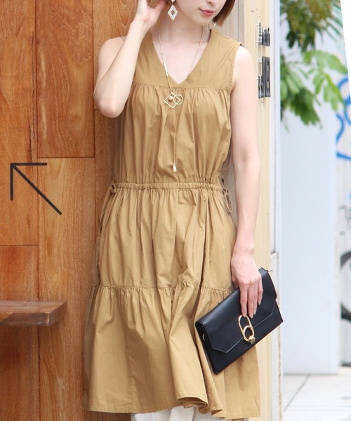 ElegChic(エレグシック)の「コットン ティアード ワンピース(ワンピース・レディース・ブラック/ベージュ/テラコッタ/オフホワイト・M/XL)」の1枚目の写真