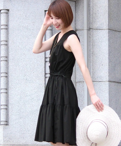 ElegChic(エレグシック)の「コットン ティアード ワンピース(ワンピース・レディース・ブラック/ベージュ/テラコッタ/オフホワイト・M/XL)」の22枚目の写真