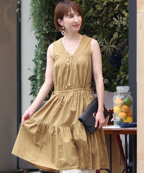 ElegChic(エレグシック)の「コットン ティアード ワンピース(ワンピース・レディース・ブラック/ベージュ/テラコッタ/オフホワイト・M/XL)」の16枚目の写真